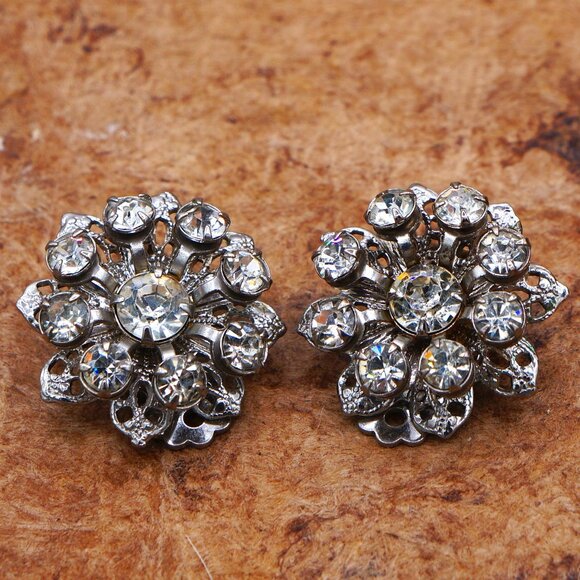 Vintage Tiered Crystal Floral Cluster Earrings Ornate Petal Silver Tone Clip-on - Picture 1 of 9